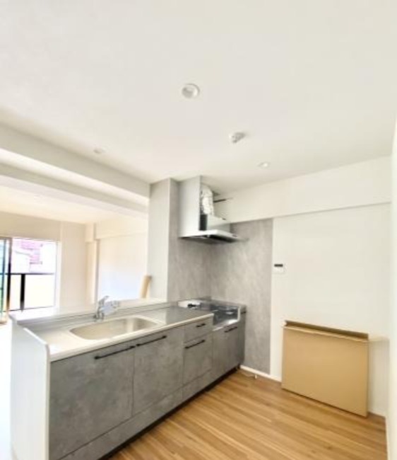 きれいなキッチンで料理がはかどりますね