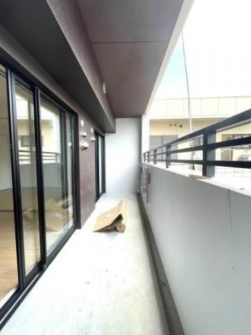 天気のいい日はこちらに洗濯物を干せます