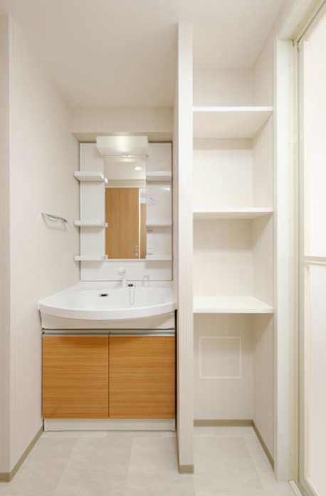 お出かけ前の身支度はこちらでバッチリです