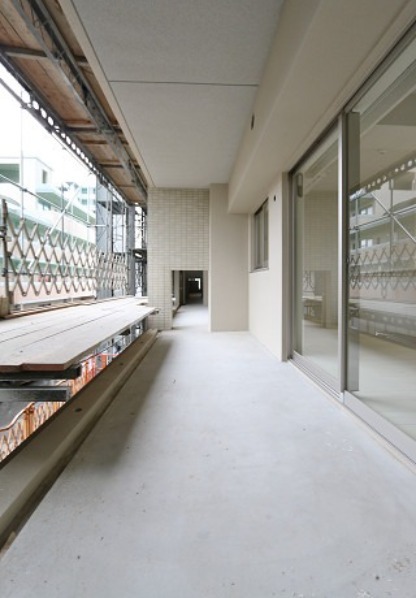 天気のいい日はこちらで洗濯物を干せます