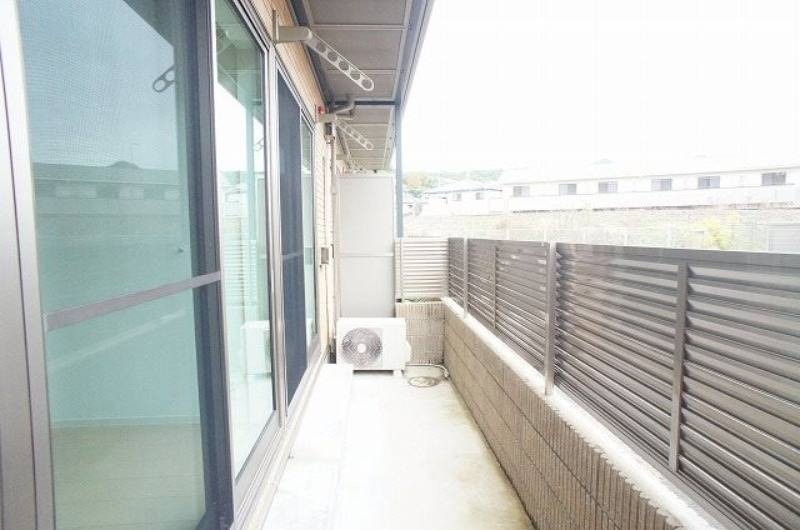 天気が良い日はこちらで洗濯物を干してください♪