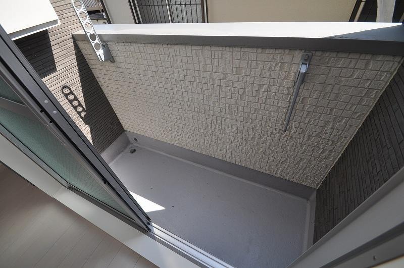 バルコニー付き。