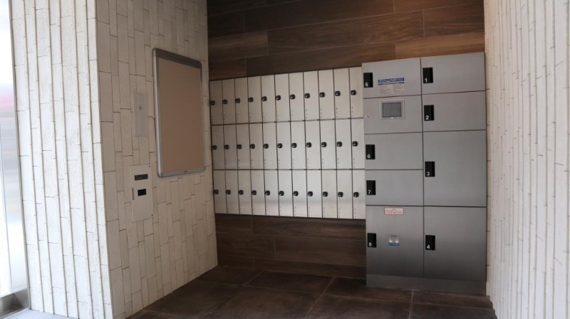 集合ポスト、宅配ボックスございます