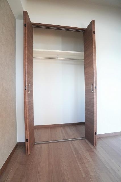 服が多い方でも安心の収納スペース