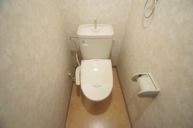 バストイレは別です。