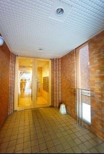 オートロック付きです。