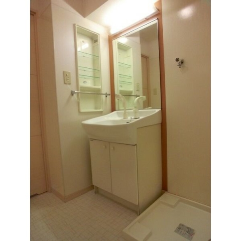 お出かけ前の身支度はこちらで