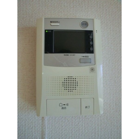 来客の確認ができるモニタ付きです