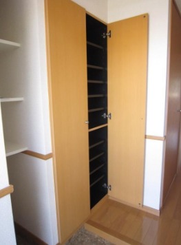 玄関も十分な広さです