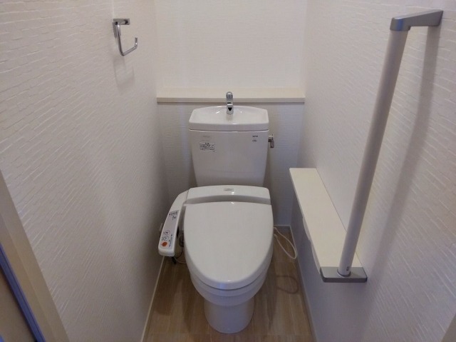 うれしい温水洗浄便座機能付き