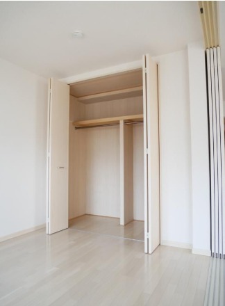 嬉しいウォークインクローゼット付き。