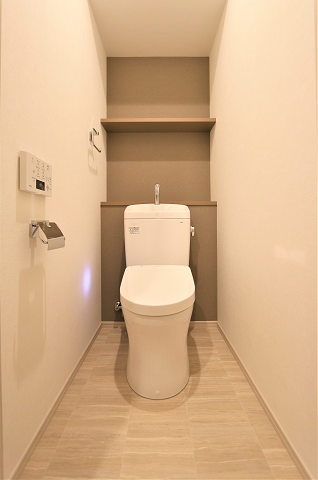 もちろんウォシュレット付きです