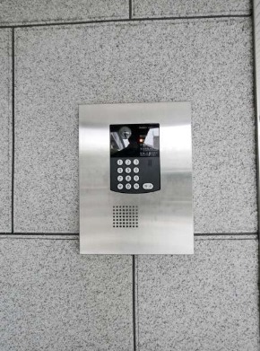 オートロック付きで安心ですね。