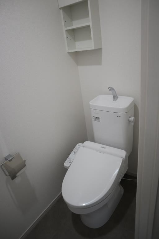 清潔感のあるトイレですね