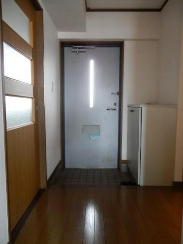 玄関も十分な広さです