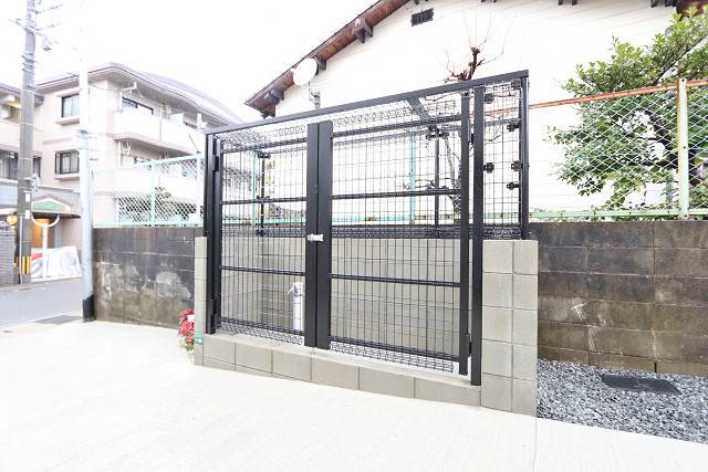 敷地内ゴミ置場有り