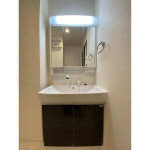 お出かけ前の身支度はこちらでバッチリです