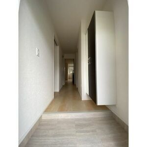 玄関も十分な広さです