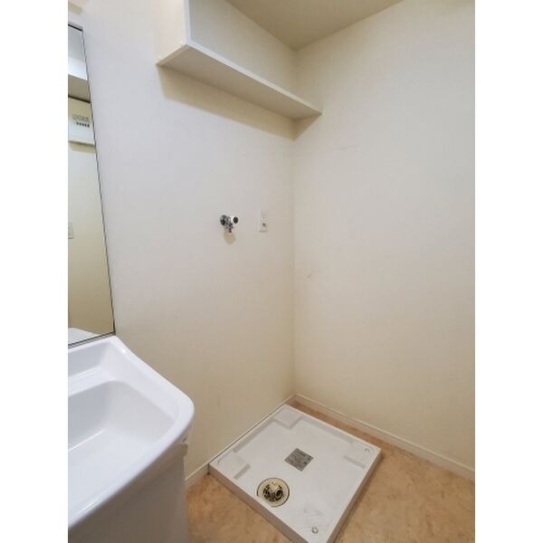 もちろん洗濯機も室内にあります