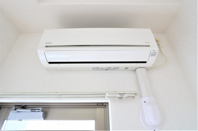 エアコン付きで1年中快適に過ごせます