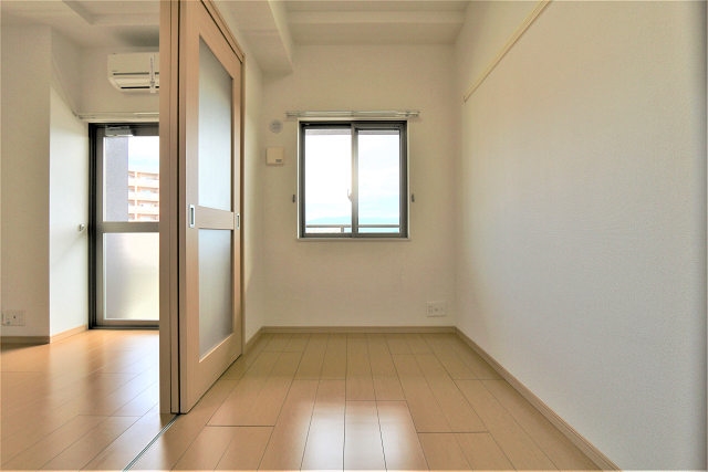 寝室にぴったりの洋室です