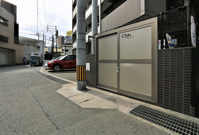 共用のゴミ置き場があります