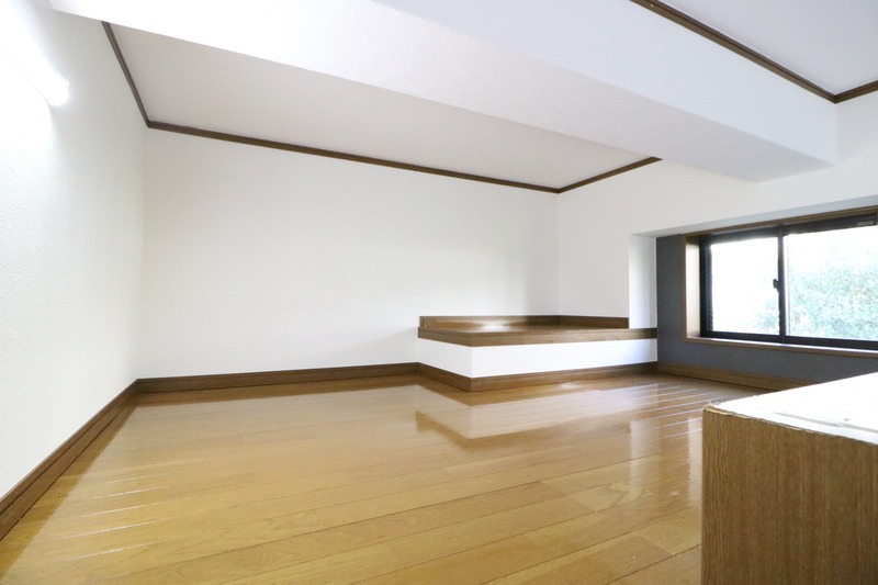 こちら寝室にいかがでしょうか。