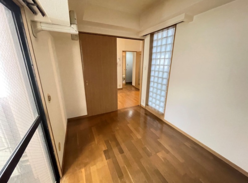 こちら寝室にいかがでしょうか。