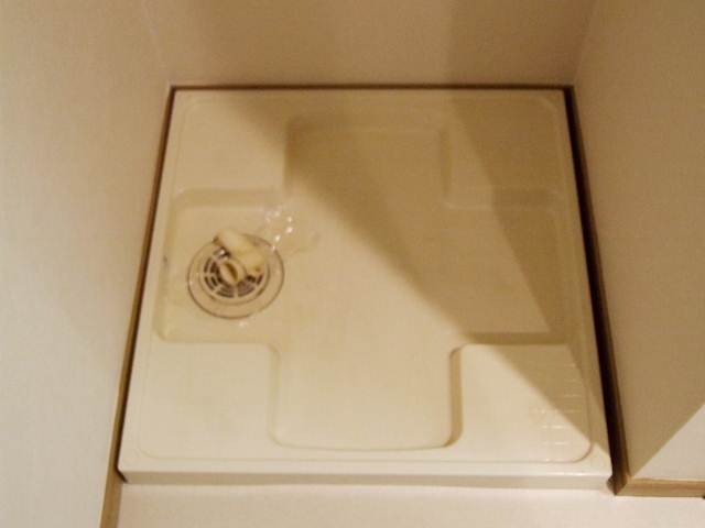 洗濯機は室内に置くことができます。