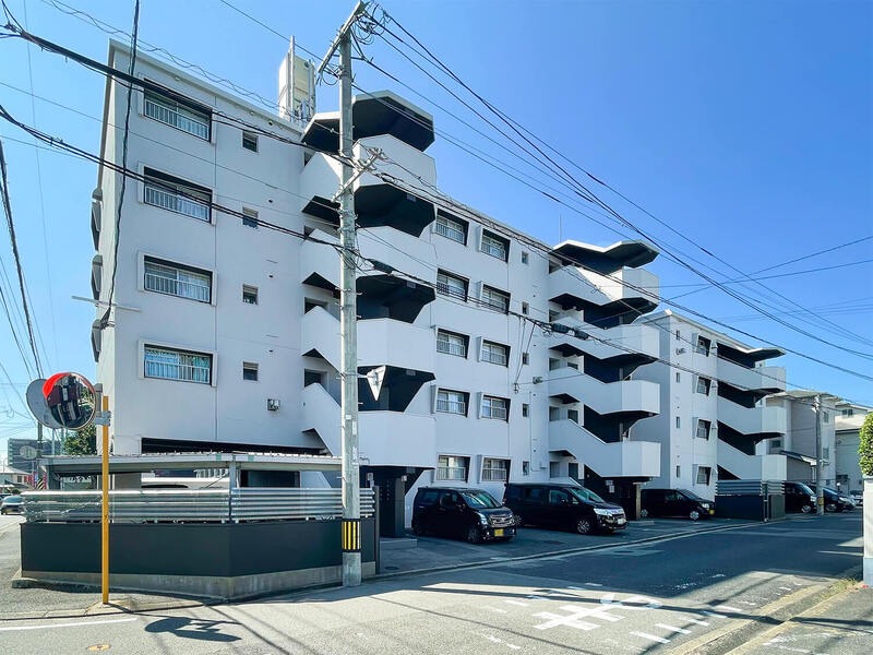 敷地内駐輪場空きあります。