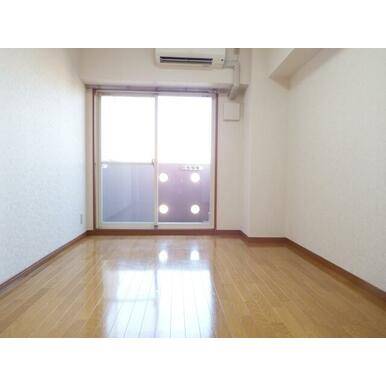 家具の配置を考えるだけでワクワクしますね