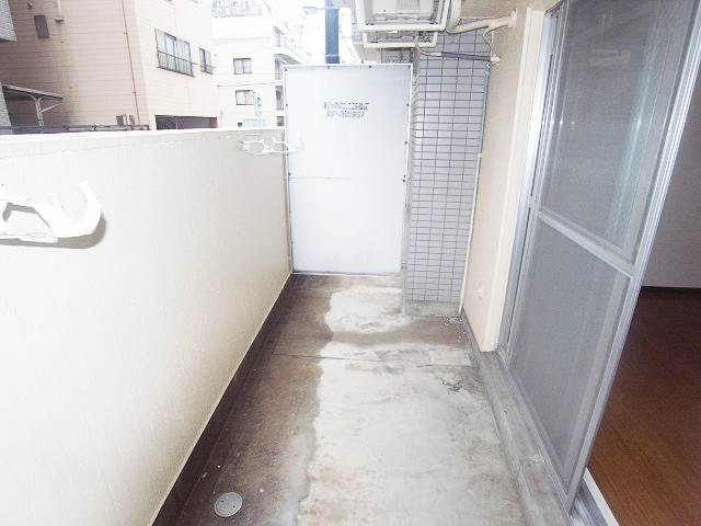 広さのあるバルコニーです