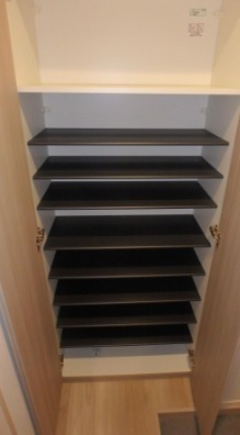 玄関収納もばっちりです