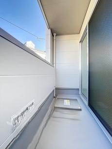 洗濯物を干すスペースも十分にあります