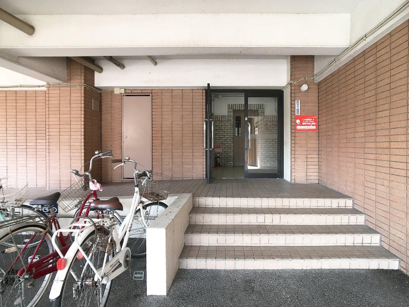温かみのあるエントランス