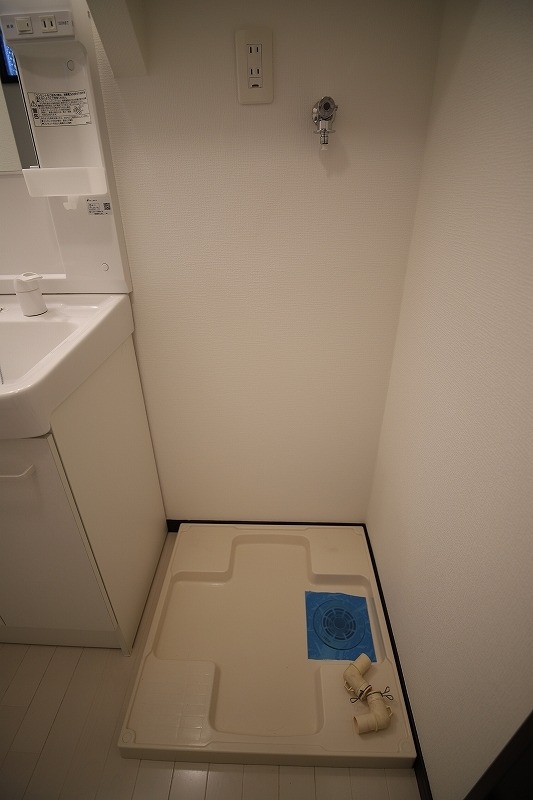 もちろん室内洗濯機置き場付きです。