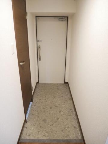 玄関はこのようになっています。