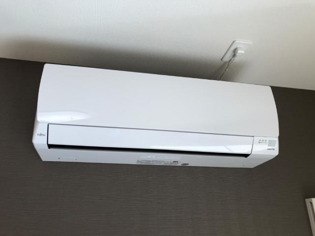 エアコン付きで一年中快適に過ごせます。