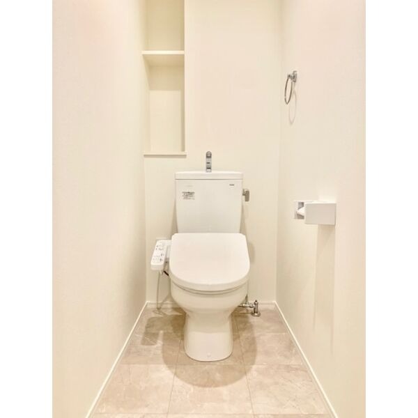 清潔感のあるトイレです