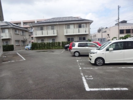 駐車場も空いてます。