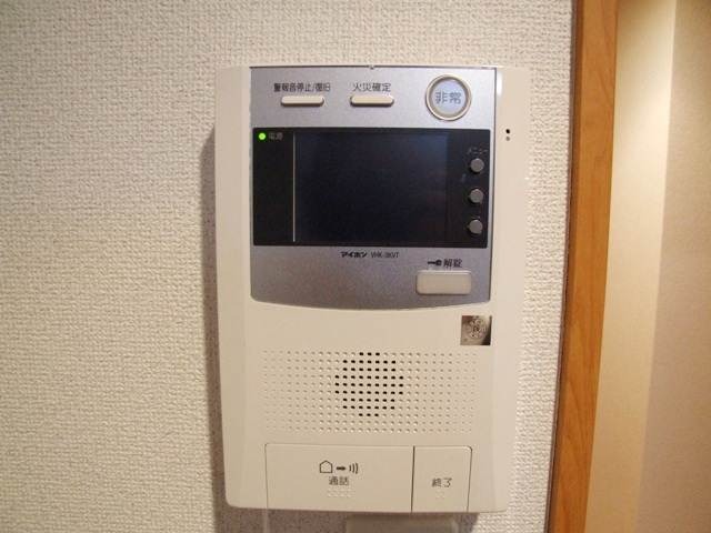 モニター付きで来客がはっきりわかりますね