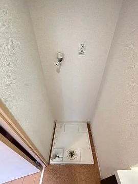 室内に洗濯機を置けます