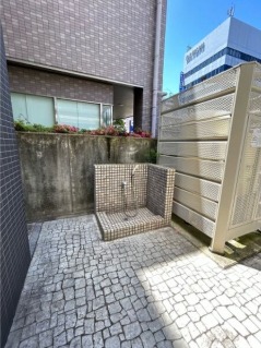 おしゃれなエントランス