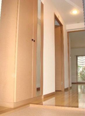 玄関も十分な広さです