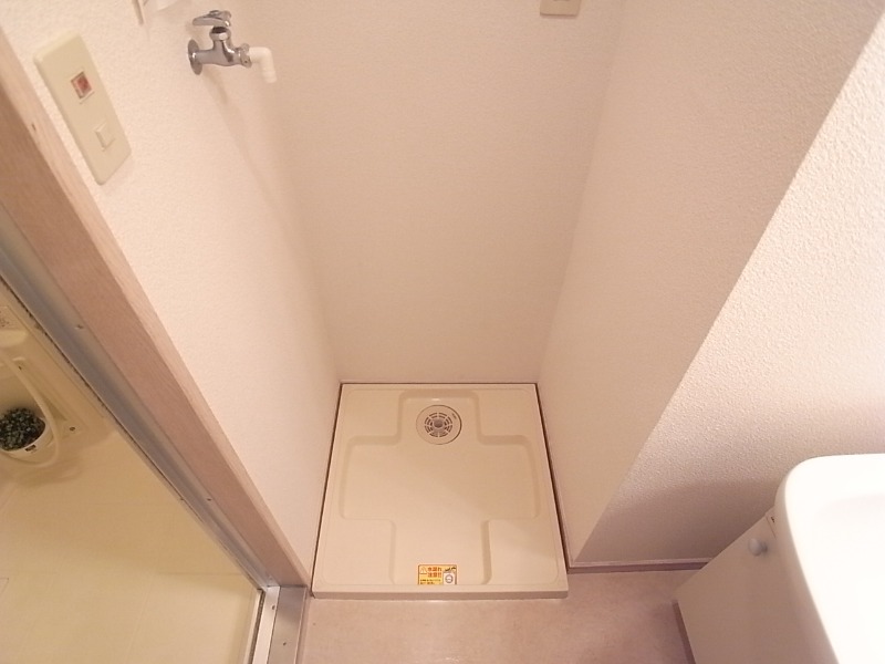 室内洗濯機置場付きです。