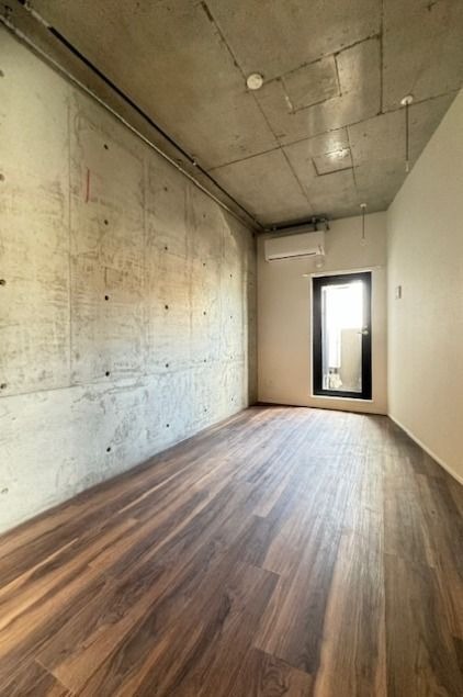 コンクリート打ちっぱなしでおしゃれなお部屋