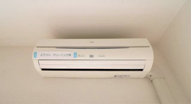 エアコン付きで一年中快適に過ごせます。
