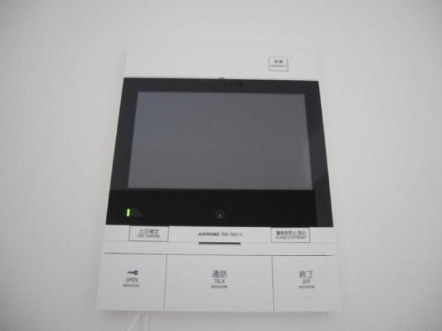 モニター付きインターホンで安心ですね