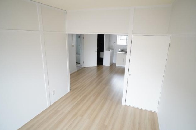 家具の配置がしやすいお部屋ですね。