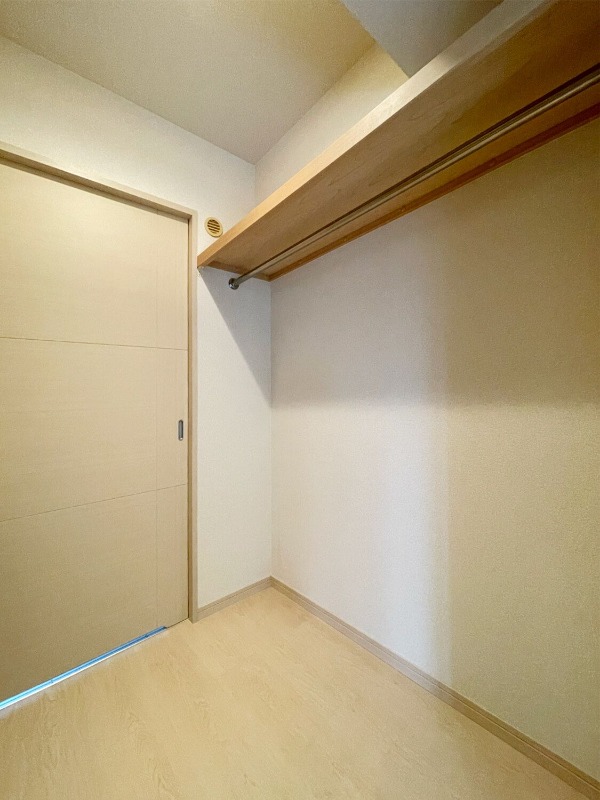 お洋服が多い方でも楽々収納できます